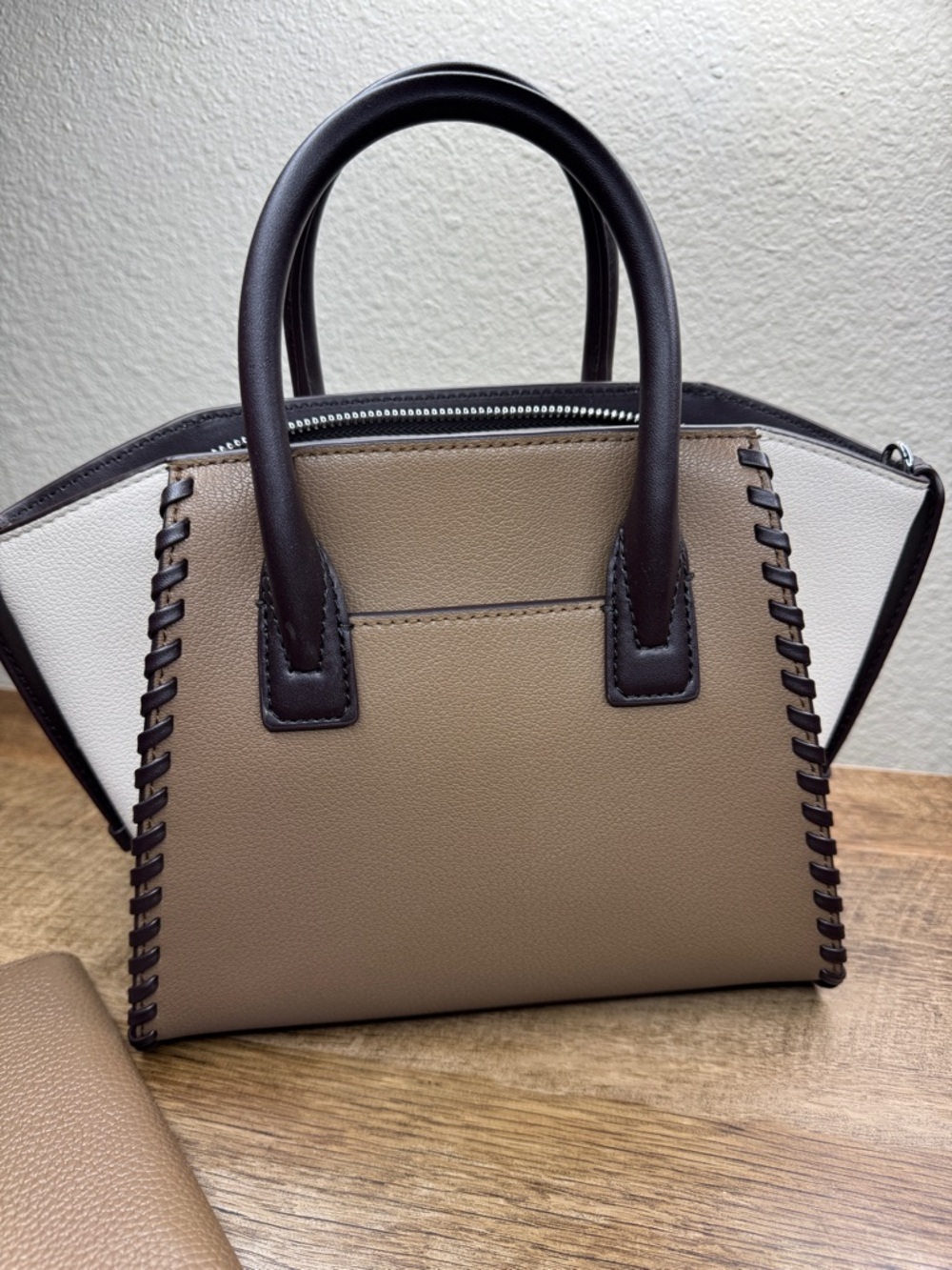 Michael Avril Kors Taupe, Cream & Dark Brown Whipstitch Satchel with Wallet - Picture 4 of 10